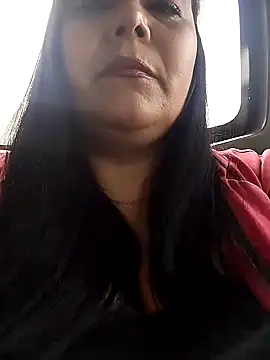 Snapshot of sara_pineros chatting on December 26, 2024, 6:01 pm sara pineros online show from December 26, 2024, 6:01 pm