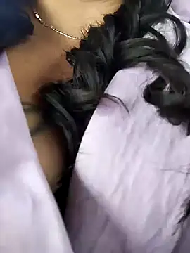 Snapshot of sara_pineros chatting on February 1, 2025, 7:34 pm sara pineros online show from February 1, 2025, 7:34 pm