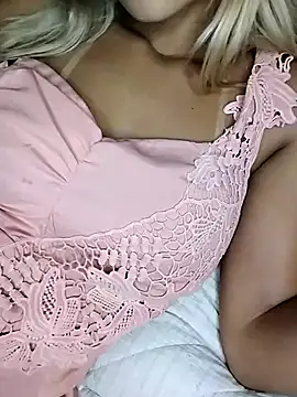 Snapshot of fofinhaa12 chatting on February 5, 2025, 12:42 am fofinhaa12 online show from February 5, 2025, 12:42 am