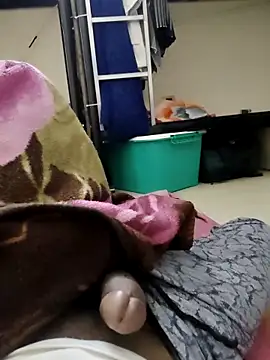 Snapshot of jonypl chatting on January 10, 2025, 12:04 pm jonypl online show from January 10, 2025, 12:04 pm