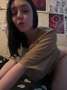 Snapshot of Pepe-pupu chatting on December 24, 2024, 4:51 pm Pepe-pupu online show from December 24, 2024, 4:51 pm