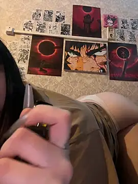 Snapshot of Pepe-pupu chatting on January 5, 2025, 4:59 pm Pepe-pupu online show from January 5, 2025, 4:59 pm