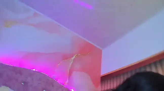 Snapshot of Bella__sweet chatting on March 2, 2025, 1:15 am Bella sweet online show from March 2, 2025, 1:15 am