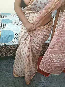 Snapshot of Ashwini_Gowda_91 chatting on December 31, 2024, 6:02 pm Ashwini Gowda 91 online show from December 31, 2024, 6:02 pm