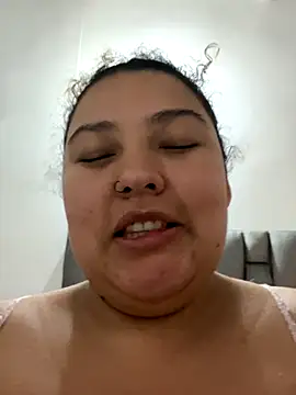 Snapshot of cutiepeach chatting on October 19, 2025, 4:46 am cutiepeach online show from October 19, 2025, 4:46 am