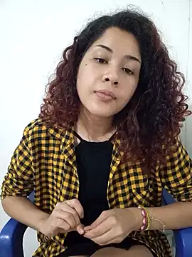 Snapshot of Caccau_scorpion chatting on February 20, 2025, 11:32 pm Caccau scorpion online show from February 20, 2025, 11:32 pm