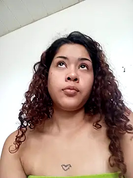 Snapshot of Caccau_scorpion chatting on October 5, 2025, 2:26 pm Caccau scorpion online show from October 5, 2025, 2:26 pm