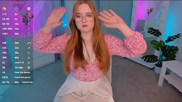 Snapshot of bonnie_wright chatting on December 5, 2024, 4:23 pm bonnie wright online show from December 5, 2024, 4:23 pm