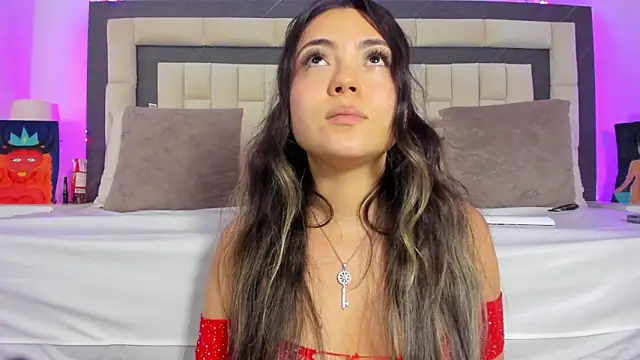 Snapshot of azumi_cutiepie_ chatting on February 2, 2025, 10:17 pm azumi cutiepie online show from February 2, 2025, 10:17 pm