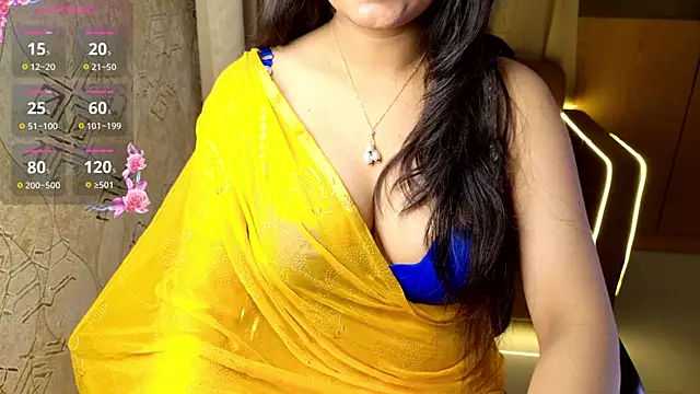 Snapshot of Punjabi_Queen1 chatting on December 15, 2024, 9:13 am Punjabi Queen1 online show from December 15, 2024, 9:13 am