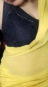 Snapshot of karishma chatting on January 2, 2025, 4:13 pm karishma online show from January 2, 2025, 4:13 pm