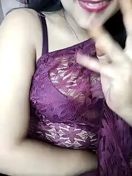 Snapshot of karishma chatting on January 7, 2025, 10:11 am karishma online show from January 7, 2025, 10:11 am