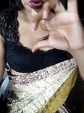 Snapshot of karishma chatting on January 22, 2025, 2:14 pm karishma online show from January 22, 2025, 2:14 pm