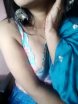 Snapshot of karishma chatting on February 13, 2025, 2:01 am karishma online show from February 13, 2025, 2:01 am