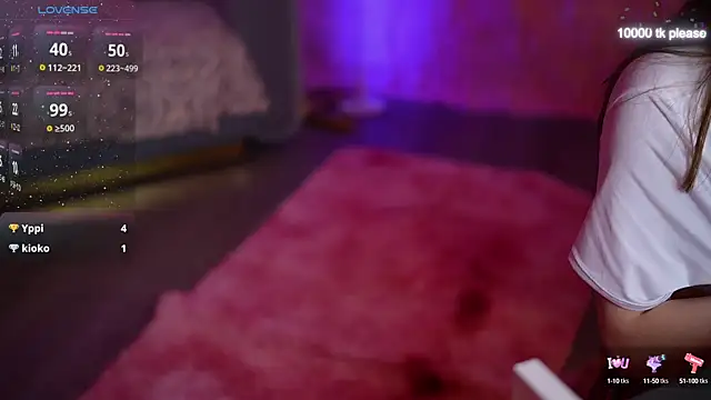 Snapshot of JennyyLuv chatting on February 26, 2025, 5:20 am JennyyLuv online show from February 26, 2025, 5:20 am