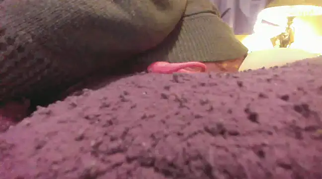 Snapshot of Alli_Kat chatting on January 25, 2025, 11:32 pm Alli Kat online show from January 25, 2025, 11:32 pm