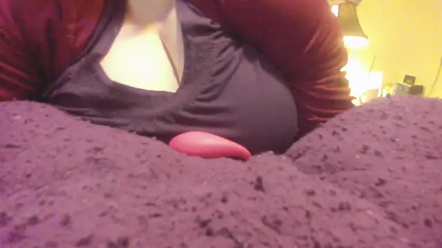 Snapshot of Alli_Kat chatting on February 10, 2025, 12:50 pm Alli Kat online show from February 10, 2025, 12:50 pm