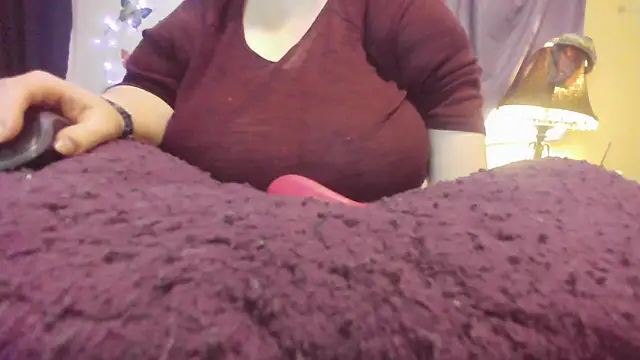 Snapshot of Alli_Kat chatting on February 13, 2025, 8:06 am Alli Kat online show from February 13, 2025, 8:06 am