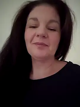 Snapshot of 420Curvybabe chatting on November 4, 2025, 12:04 pm 420Curvybabe online show from November 4, 2025, 12:04 pm