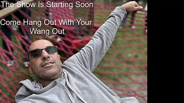 Snapshot of bear_russian_hunk chatting on October 17, 2025, 12:19 pm bear russian hunk online show from October 17, 2025, 12:19 pm