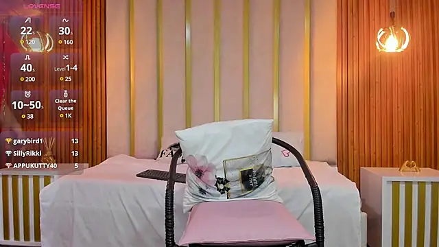 Snapshot of love_mommy chatting on January 26, 2025, 12:48 am love mommy online show from January 26, 2025, 12:48 am