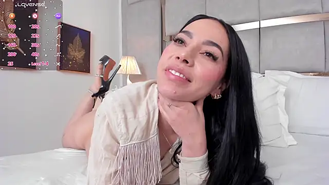 Snapshot of AmbarJensen chatting on January 30, 2025, 6:21 pm AmbarJensen online show from January 30, 2025, 6:21 pm