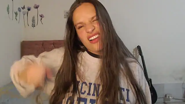 Snapshot of Serenity chatting on November 1, 2025, 1:18 am Serenity online show from November 1, 2025, 1:18 am