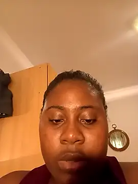 Snapshot of KennyBigWoman chatting on November 4, 2025, 10:03 am KennyBigWoman online show from November 4, 2025, 10:03 am