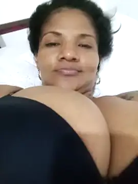 Snapshot of alejandraboobs07 chatting on December 6, 2024, 3:41 am alejandraboobs07 online show from December 6, 2024, 3:41 am