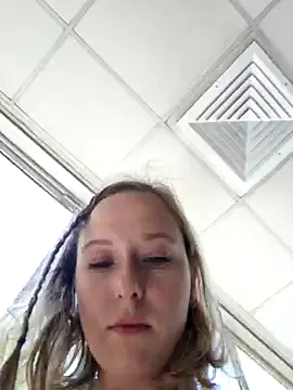 Snapshot of Public_Katrisha chatting on December 12, 2024, 3:05 pm Public Katrisha online show from December 12, 2024, 3:05 pm