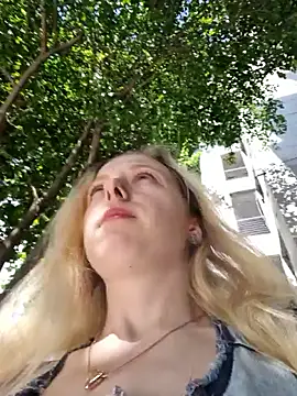Snapshot of Public_Katrisha chatting on October 16, 2025, 1:12 pm Public Katrisha online show from October 16, 2025, 1:12 pm