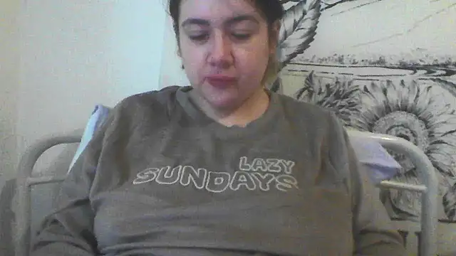 Snapshot of CamilaCherryX chatting on November 3, 2025, 1:56 pm CamilaCherryX online show from November 3, 2025, 1:56 pm