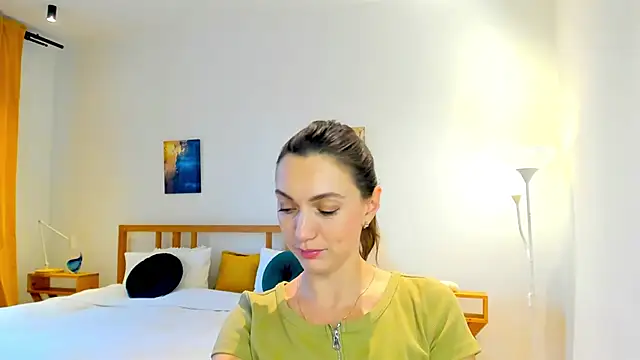 Snapshot of LovelyeeMia chatting on December 10, 2024, 10:49 am LovelyeeMia online show from December 10, 2024, 10:49 am