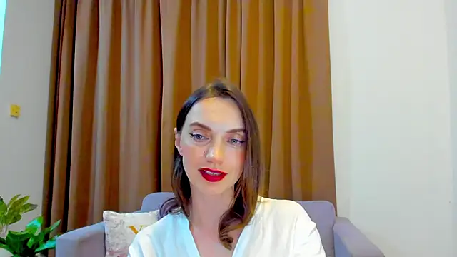 Snapshot of LovelyeeMia chatting on October 18, 2025, 2:40 pm LovelyeeMia online show from October 18, 2025, 2:40 pm