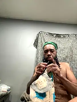 Snapshot of kaydazeed chatting on October 10, 2025, 3:27 am kaydazeed online show from October 10, 2025, 3:27 am