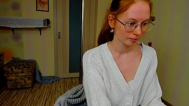 Fire Luna online show from October 6, 2025, 4:54 am