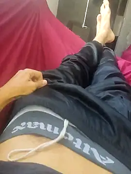 Snapshot of Juliano69xv chatting on March 12, 2025, 12:47 pm Juliano69xv online show from March 12, 2025, 12:47 pm