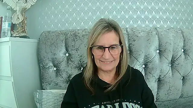 Additive Mature Linda online show from October 6, 2025, 3:20 pm