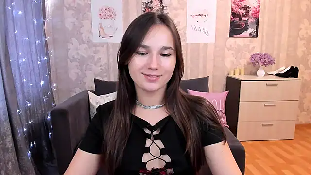 MilaDaisen online show from September 22, 2025, 11:34 am