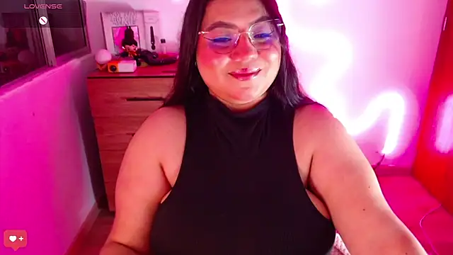 Snapshot of Rebeca_charme21 chatting on January 18, 2025, 3:20 am Rebeca charme21 online show from January 18, 2025, 3:20 am
