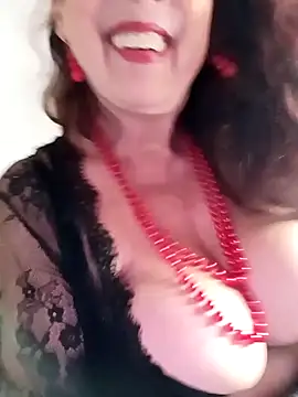 Snapshot of GypsyEsmeralda chatting on January 4, 2025, 2:04 pm GypsyEsmeralda online show from January 4, 2025, 2:04 pm