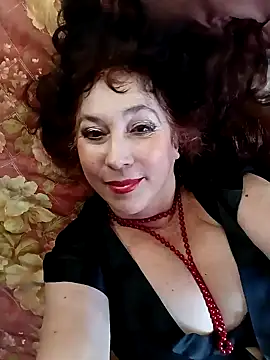Snapshot of GypsyEsmeralda chatting on January 6, 2025, 10:13 am GypsyEsmeralda online show from January 6, 2025, 10:13 am