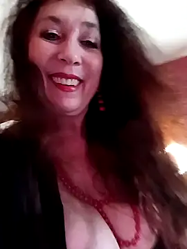 Snapshot of GypsyEsmeralda chatting on January 18, 2025, 10:39 am GypsyEsmeralda online show from January 18, 2025, 10:39 am