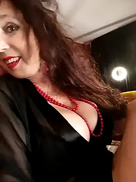 Snapshot of GypsyEsmeralda chatting on February 23, 2025, 4:57 pm GypsyEsmeralda online show from February 23, 2025, 4:57 pm