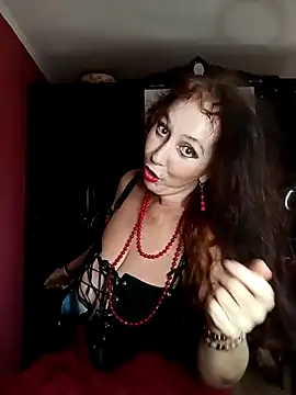 Snapshot of GypsyEsmeralda chatting on February 24, 2025, 5:11 am GypsyEsmeralda online show from February 24, 2025, 5:11 am