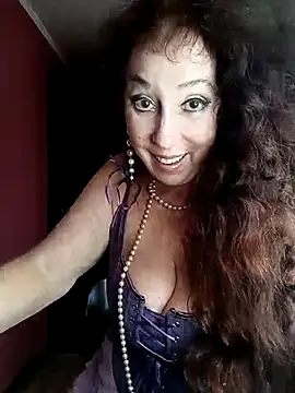 Snapshot of GypsyEsmeralda chatting on March 15, 2025, 2:01 pm GypsyEsmeralda online show from March 15, 2025, 2:01 pm