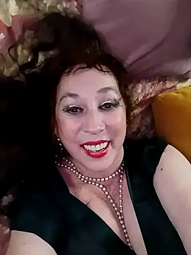 Snapshot of GypsyEsmeralda chatting on March 16, 2025, 5:50 pm GypsyEsmeralda online show from March 16, 2025, 5:50 pm