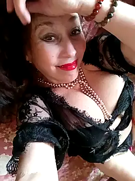 Snapshot of GypsyEsmeralda chatting on March 18, 2025, 11:41 am GypsyEsmeralda online show from March 18, 2025, 11:41 am