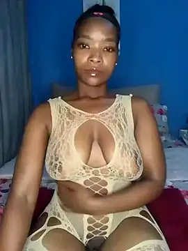 Snapshot of NunuBerry16 chatting on February 19, 2025, 7:05 pm NunuBerry16 online show from February 19, 2025, 7:05 pm