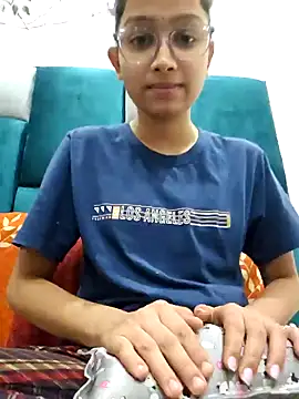 Snapshot of Aleena_Rai chatting on December 24, 2024, 7:11 pm Aleena Rai online show from December 24, 2024, 7:11 pm